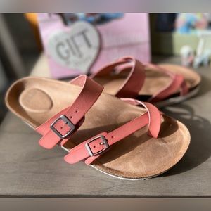 NWOT TIME AND TRU Salmon sandals.